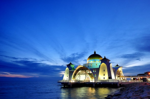 malacca-straits-mosque-590x391-copia